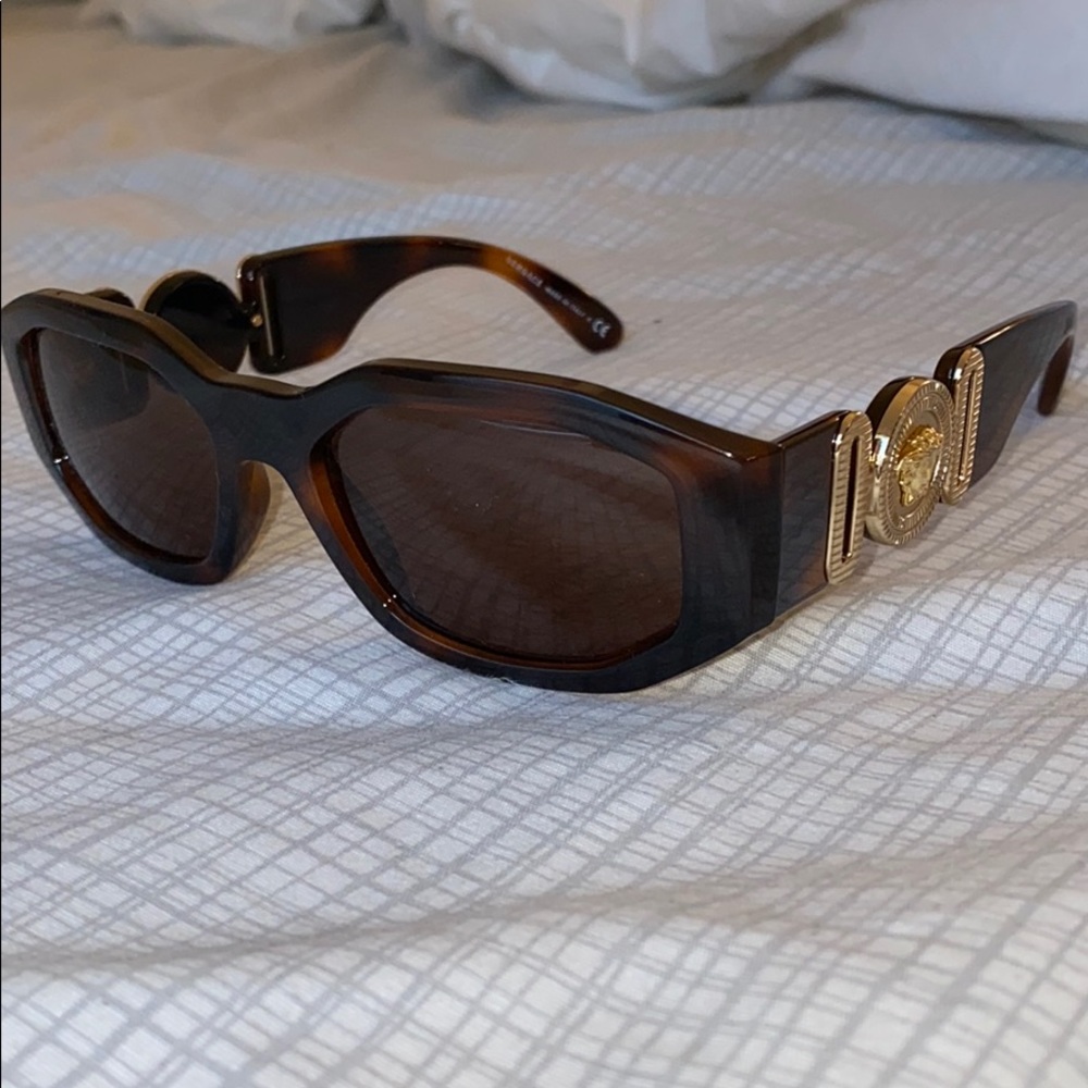 Versace sunglasses 😎😍